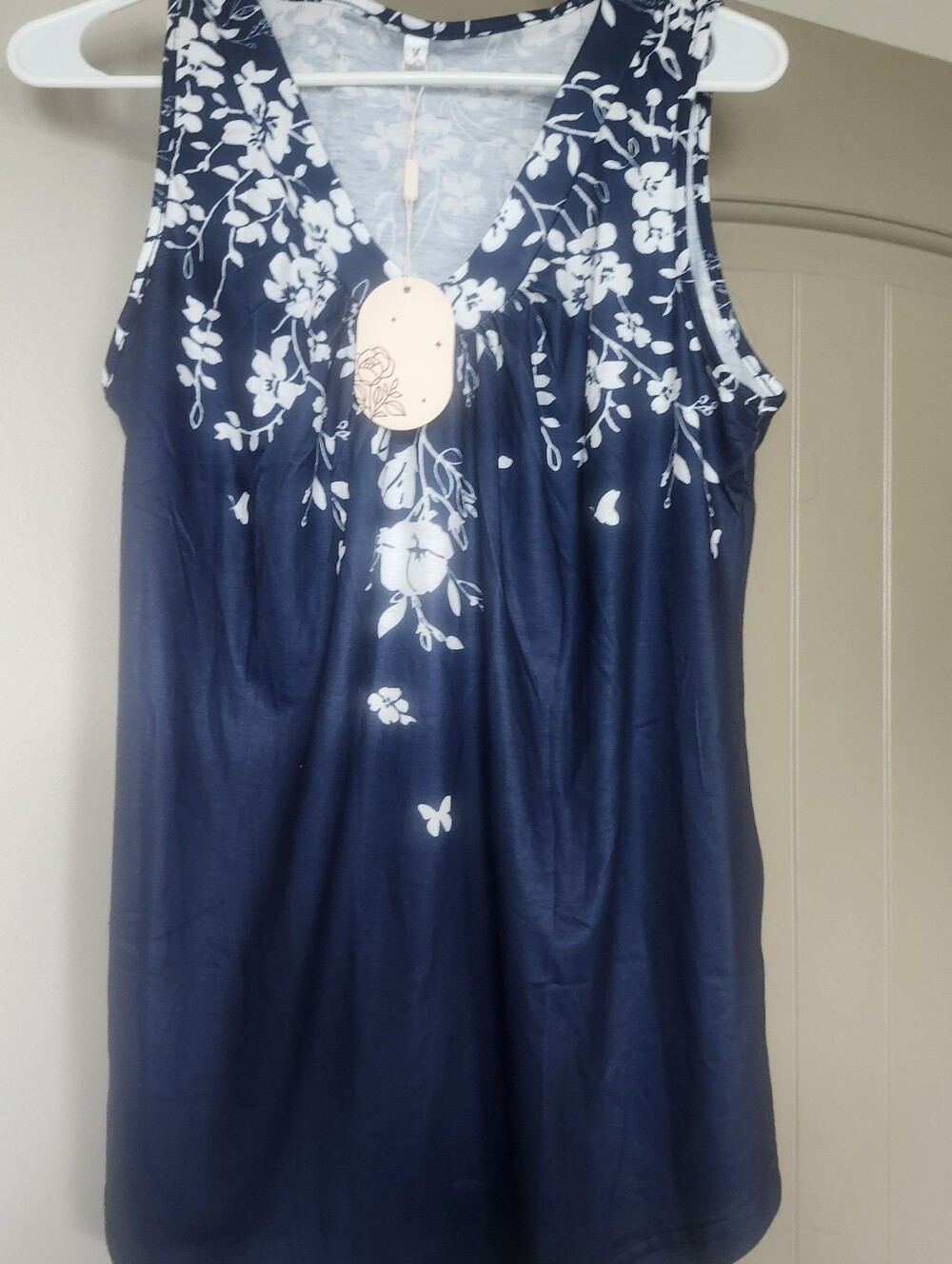 Wpmens Floral Sleeveless Top